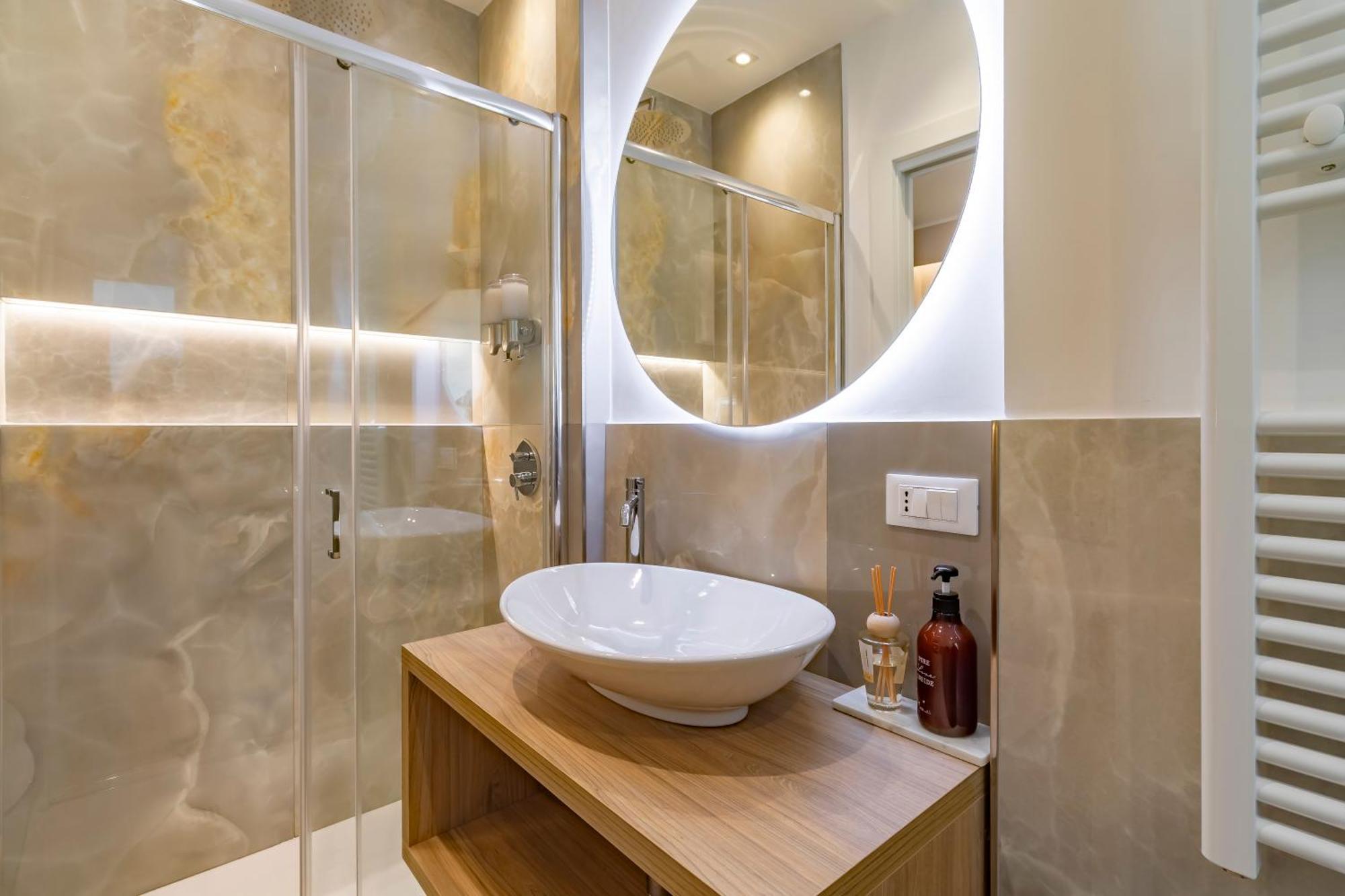 Cipro Vatican Luxury Escape Rome